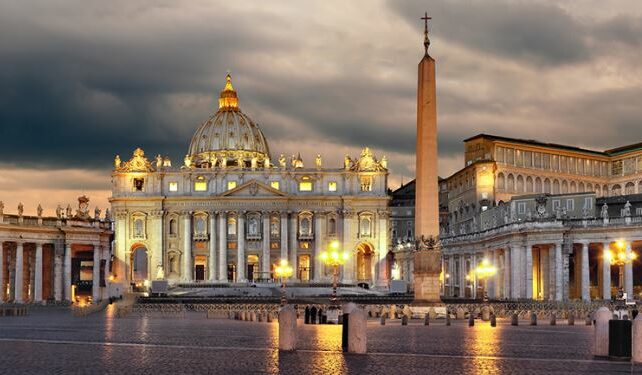 Cinco mil venezolanos abarrotarán Plaza de San Pedro en Roma para presenciar canonización de José Gregorio Hernández y la Madre Carmen Rendiles