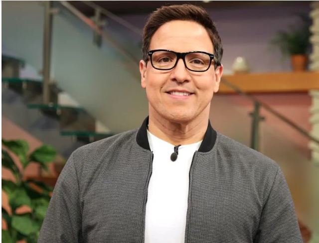 Raúl González, de "Despierta América" busca el amor y la paz tras sincera revelación