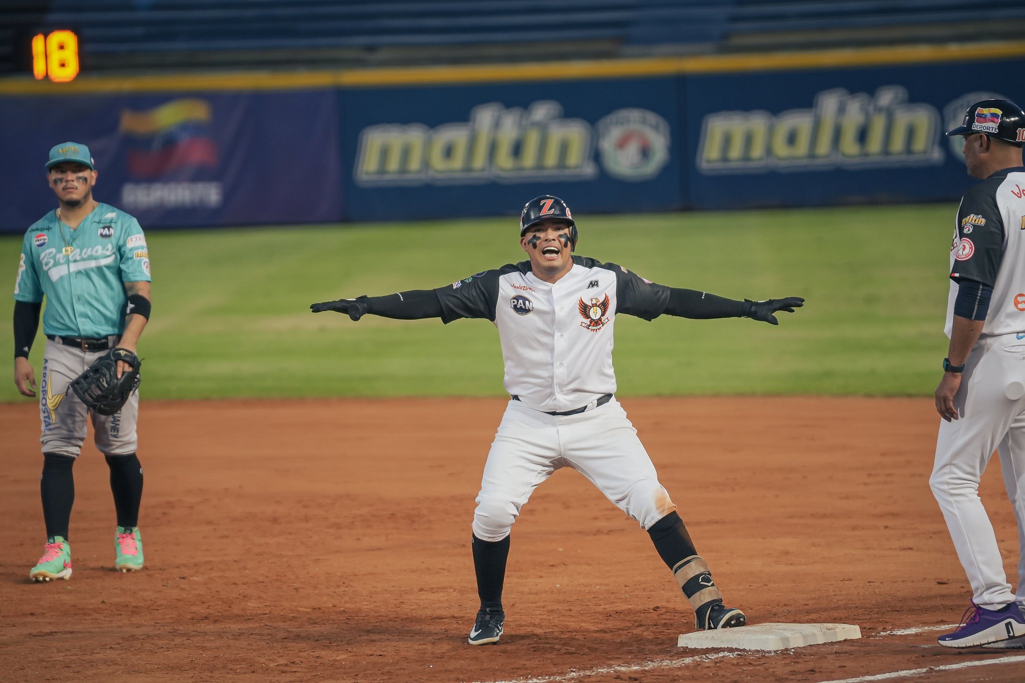 Águilas continúa la serie ante Bravos: Duelo en vísperas del Amanecer de la Feria