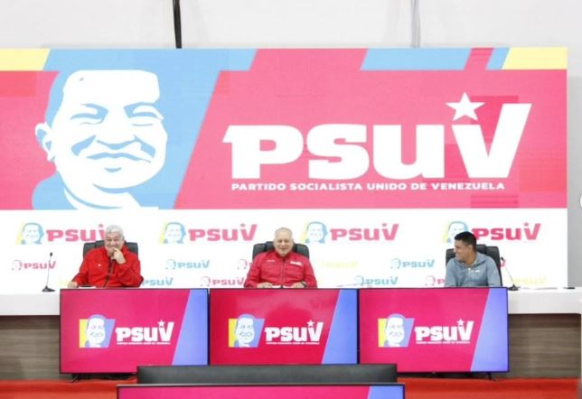 "Estamos en proceso de transición para darle más poder al pueblo": Diosdado Cabello