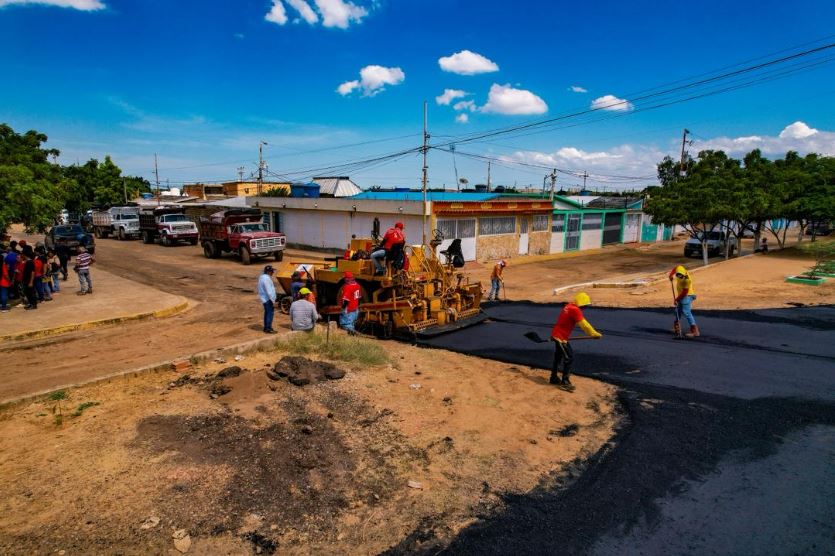 Plan Estadal de Asfaltado inicia obras en Villa Baralt para el beneficio de más de 23 mil 600 habitantes