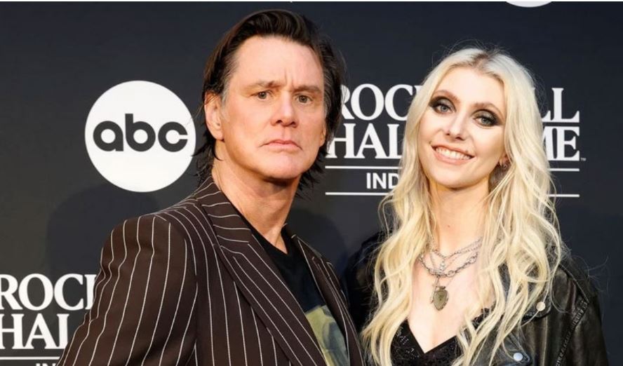 "¡Lágrimas de nostalgia! El conmovedor encuentro de Jim Carrey y Taylor Momsen a 25 años de El Grinch"