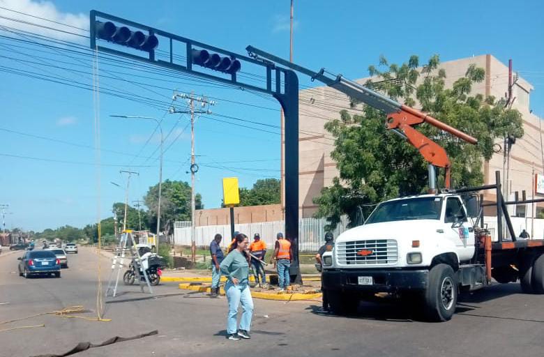 Alcaldía de Maracaibo ha instalado semáforos en más de 40 intersecciones