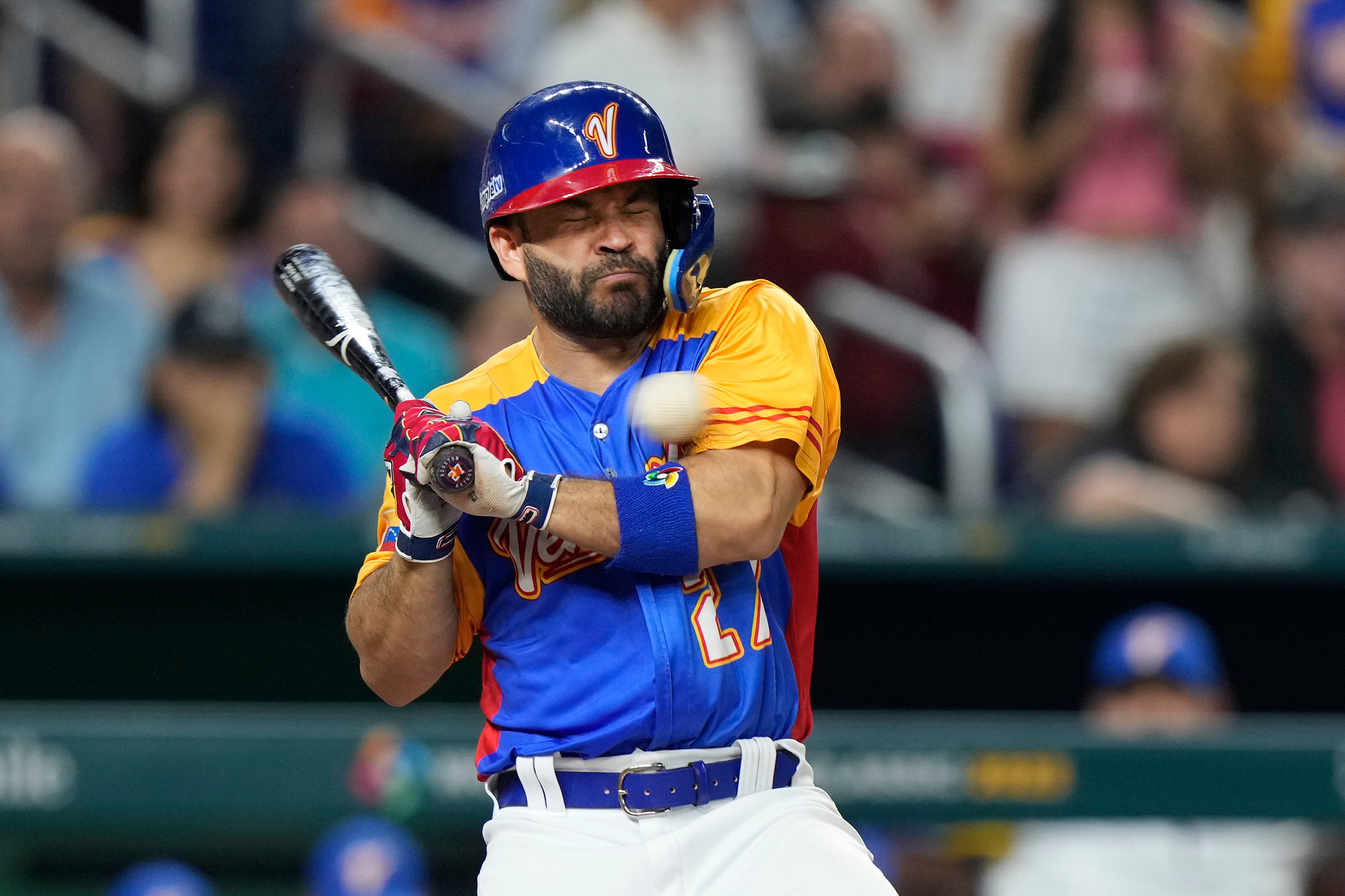 José Altuve estaría en duda para el Clásico Mundial de Béisbol