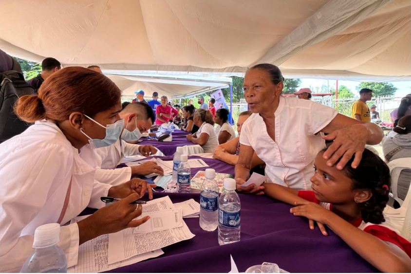 Más de 2 mil personas atendió la Alcaldía de Maracaibo en mega jornada de salud en la parroquia Antonio Borjas Romero