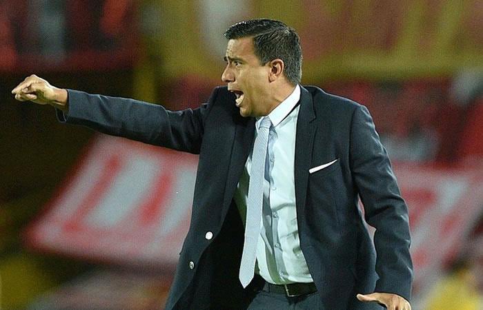 César Farías acordó con el Barcelona SC