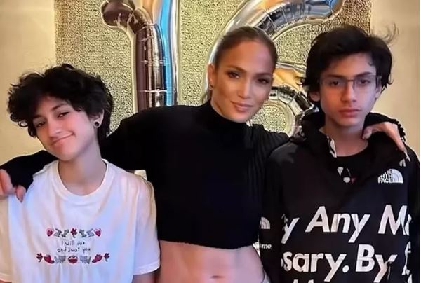 La emocionante felicitación de Jennifer López a sus mellizos Max y Emme en su 18 cumpleaños: "No puedo creer que sean adultos"