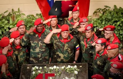 Militares conmemoran el 4-F