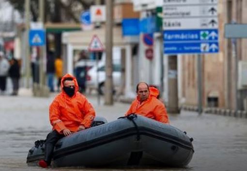 Temporal Leonardo: Tres víctimas mortales en Marruecos y alerta máxima por inundaciones en España y Portugal
