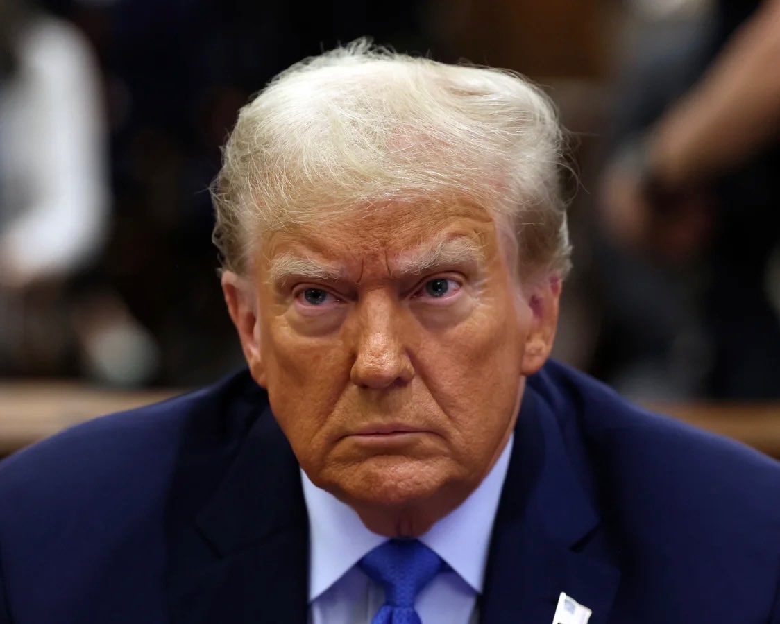 Trump anuncia destrucción de 10 barcos minadores iraníes en Ormuz tras ultimátum a Teherán