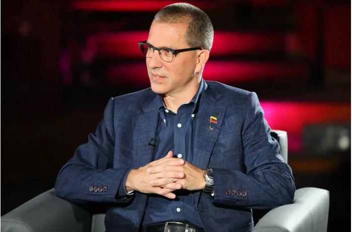 Más de 100 venezolanos en el exterior solicitaron acogerse a la Ley de Amnistía: Arreaza