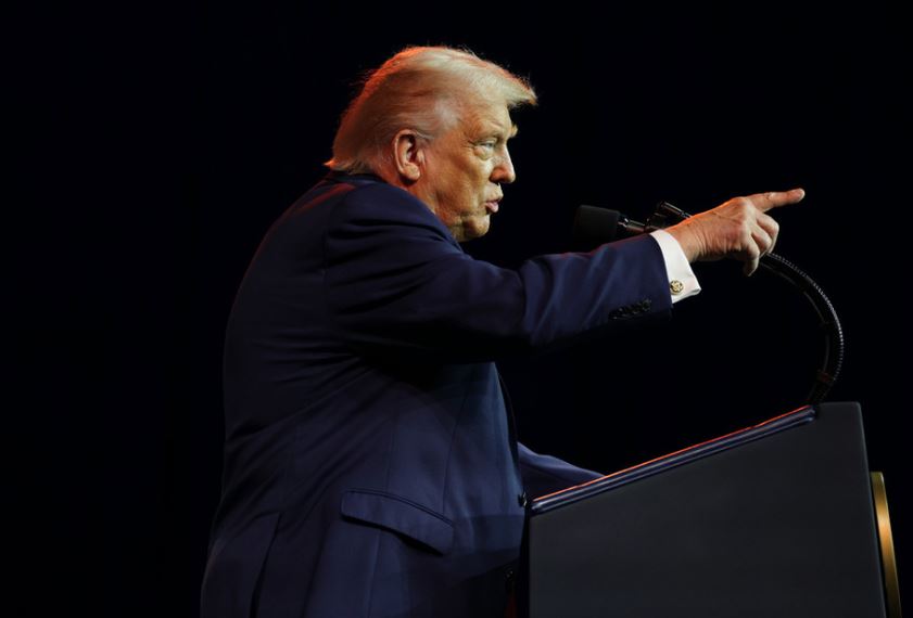 "Más vale que no lo hagan": Advertencia de Trump a Irán tras su promesa de venganza