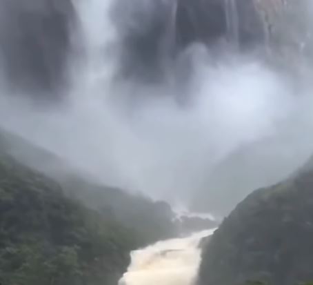 Espectacular: El Salto Ángel recupera su máximo esplendor tras las recientes lluvias