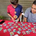 Intercambio de barajitas del Mundial de Fútbol de Noticia al Día en el CC Montielco reunió a jóvenes y adultos