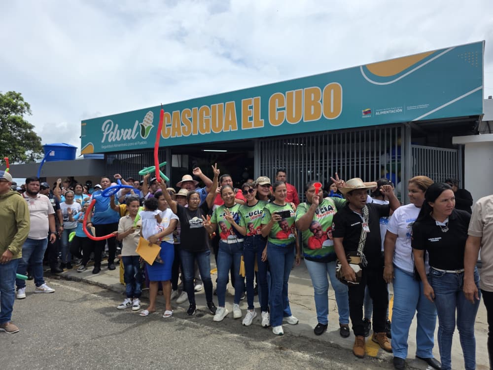Misión Alimentación reactiva bodega de PDVAL en Casigua -El 