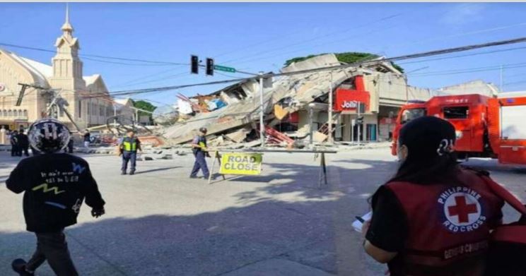 Reportan 19 muertos, 12 desaparecidos y más de 100 heridos dejó terremoto de magnitud 7,8 en Filipinas