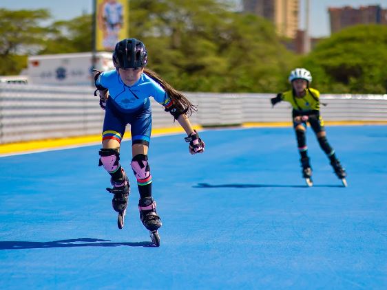 Gobernador Luis Caldera y el ministro de Deporte inauguranel Patinódromo "Alfredo León Moreno" en la Vereda del Lago