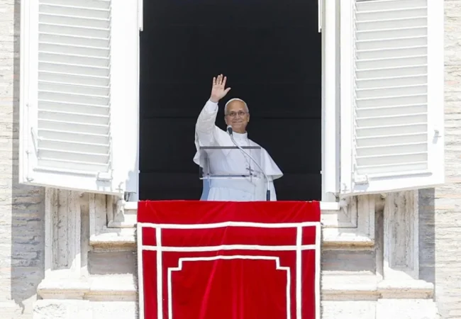 El papa León XIV será hospitalizado al mediodía de este martes 13-Oct para ser operado de nódulo en el pulmón