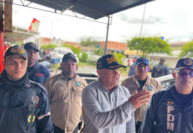 Seguridad Ciudadana intercepta a grupo de personas en la avenida Delicias tras denuncias vecinales