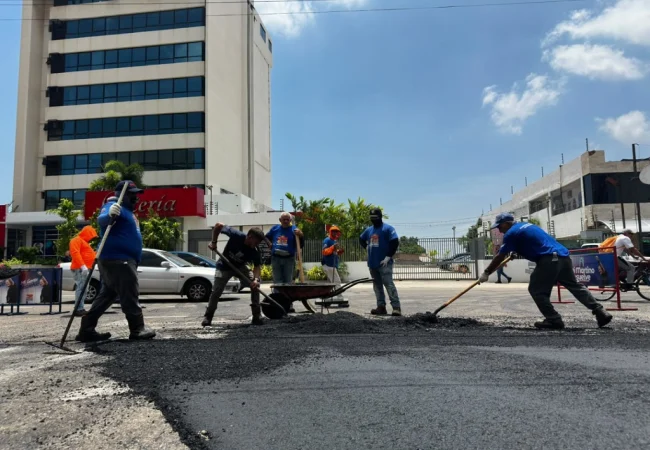 Alcaldía de Maracaibo avanza en fase final del asfaltado de Av. 20 desde 5 de Julio hasta Maternidad Castillo Plaza