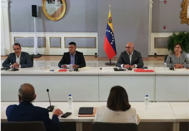 Instalan Mesa Técnica para la Libertad de Expresión en el segundo día del nuevo ciclo de diálogo: Se declaran en sesión permanente hasta 23-Sept