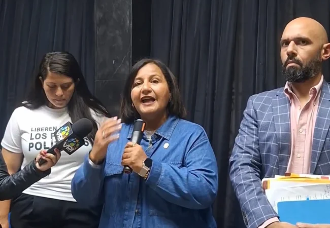 Dinorah Figuera se reunió con familiares de presos políticos y se comprometió a incluir el tema en las discusiones del diálogo