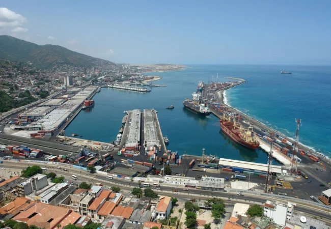Recuperadas en más de 97 % las operaciones en el Puerto de La Guaira: Afirmó el ministro Francisco Garcés