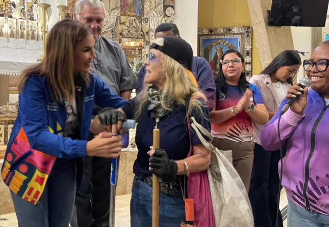Ana Clara de Di Martino: “Para la Alcaldía de Maracaibo atender los abuelos y abuelas es un compromiso de amor”