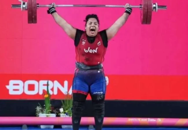 Naryury Pérez domina la halterofilia y suma un nuevo oro para Venezuela en Santa Fe 2026