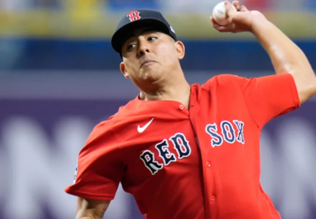 Ranger Suárez impone su dominio ante Tampa Bay y afina motores para la postemporada
