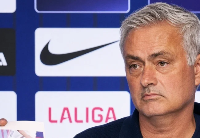 Atlético de Madrid responde a Mourinho y denuncia "acoso arbitral" tras el derbi