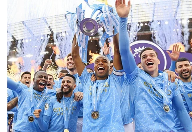 Manchester City fue declarado culpable de romper más de 100 reglas financieras en Inglaterra