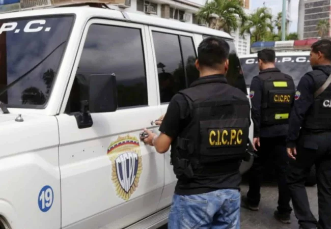 Detienen a padres por golpear a su hija de 5 años con una piedra en el municipio Miranda