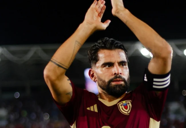 Tomás Rincón anuncia su retiro del fútbol profesional tras dos décadas de trayectoria