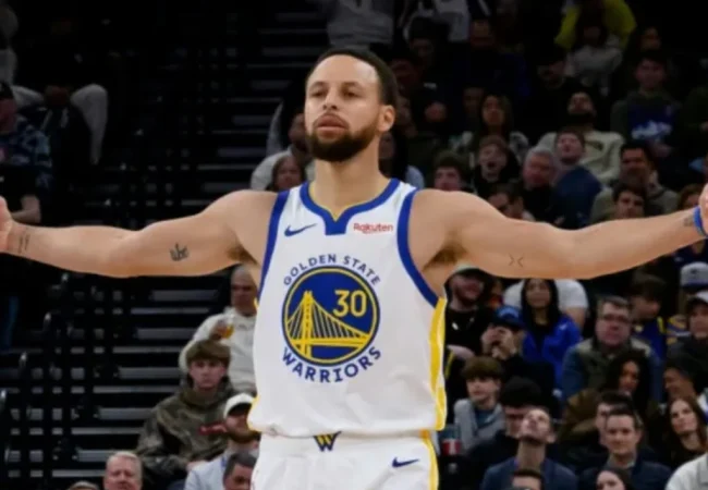Steph Curry renuncia al contrato máximo con los Warriors para ayudar a construir un equipo competitivo