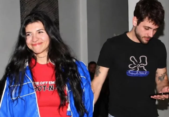 Cazzu confirma su romance con el bailarín Ignacio Colombara