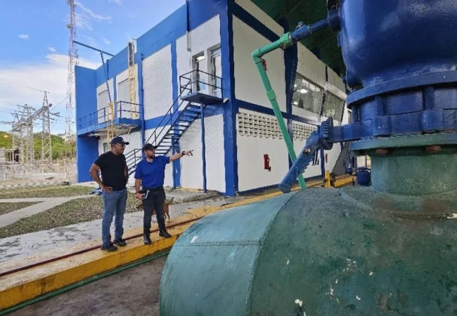 Inspeccionan embalse Tulé para verificar la distribución de 12.000 litros de agua por segundo en el Zulia