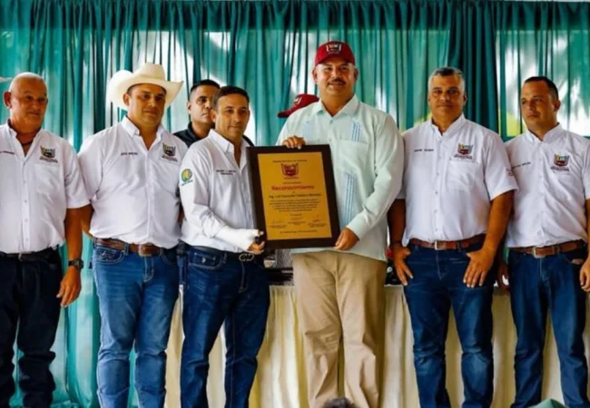 Ganaderos de Perijá reconocen gestión del gobernador Luis Caldera en asfaltado y seguridad en Machiques