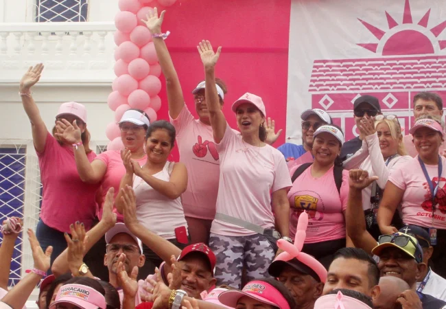 Ana Clara de Di Martino: "La Alcaldía de Maracaibo una vez más dijo presente en la gran Caminata Famac"