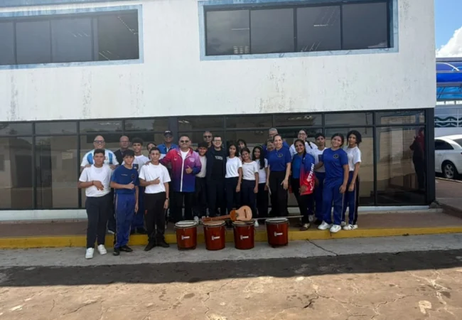 Fundación Nacional de la Gaita Gaiteros de Corazón e instituciones aliadas consolidan gran despliegue de dotación de instrumentos para el semillero musical del Zulia