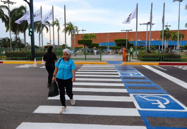 ‎Alcaldía de Maracaibo reinauguró paso peatonal frente al Sambil
