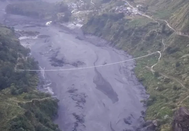 Nueva y devastadora riada golpeó a Nepal: Arrasó con todo a su paso y dejó varios desaparecidos