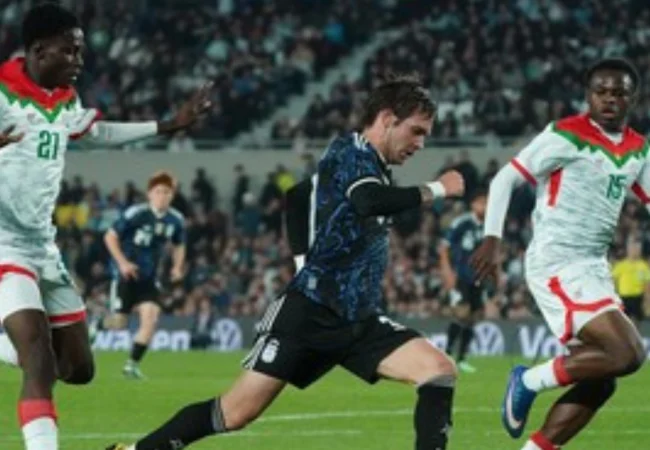 Argentina goleó a Burkina Faso en un amistoso con clima de entrenamiento en el Monumental