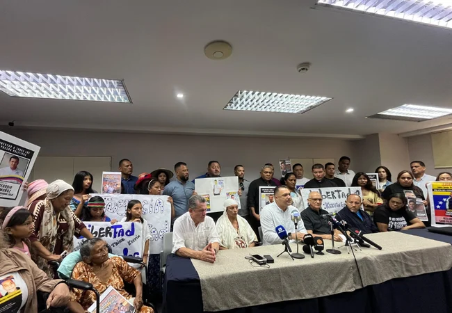 Voces del "Bus de la Libertad" exigen justicia para sus familiares que siguen detenidos