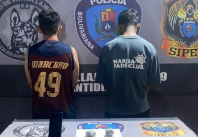 Dos detenidos con presunta marihuana en Milagro Norte