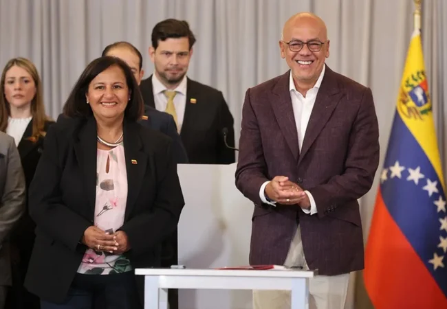 Oficialismo y oposición culminan tercer ciclo de diálogo sobre garantías políticas y electorales