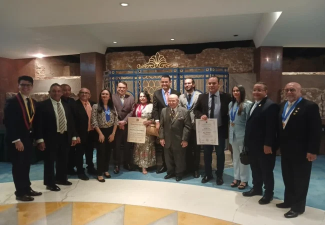 Escritores, músicos, catedráticos e investigadores fueron condecorados por la Academia de la Historia del Zulia en su 50 aniversario