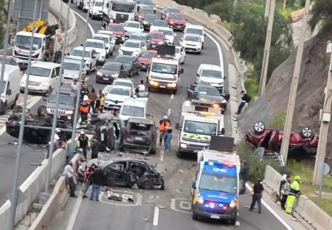 Un muerto y seis heridos en colisión múltiple provocada por un camión en Chile