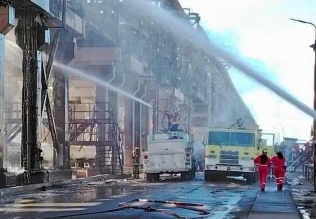 Una rotura en una línea de gas fue lo que ocasionó el incendio en la Refinería Cardón
